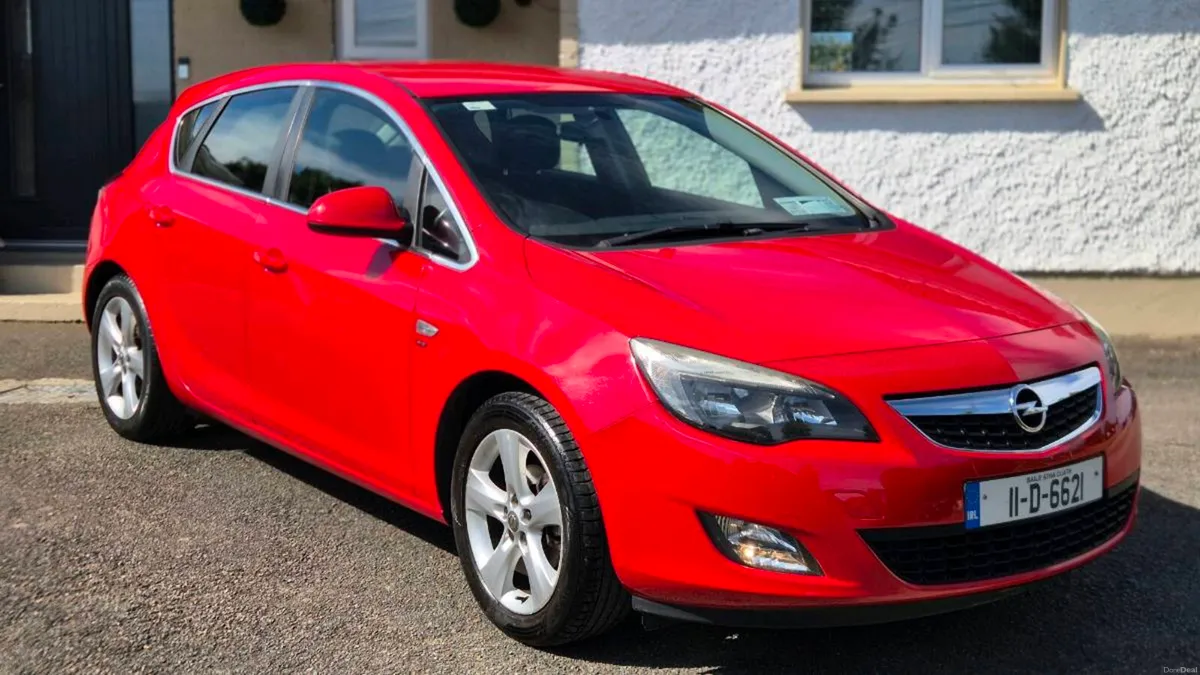 Opel astra 1.4i Sri (low kms) - Image 2