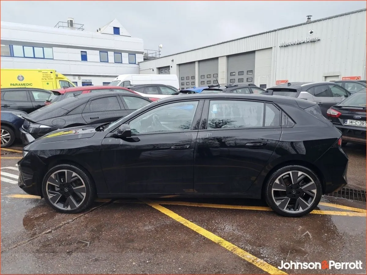 Opel Astra SC 115KW EV 155PS - Image 4