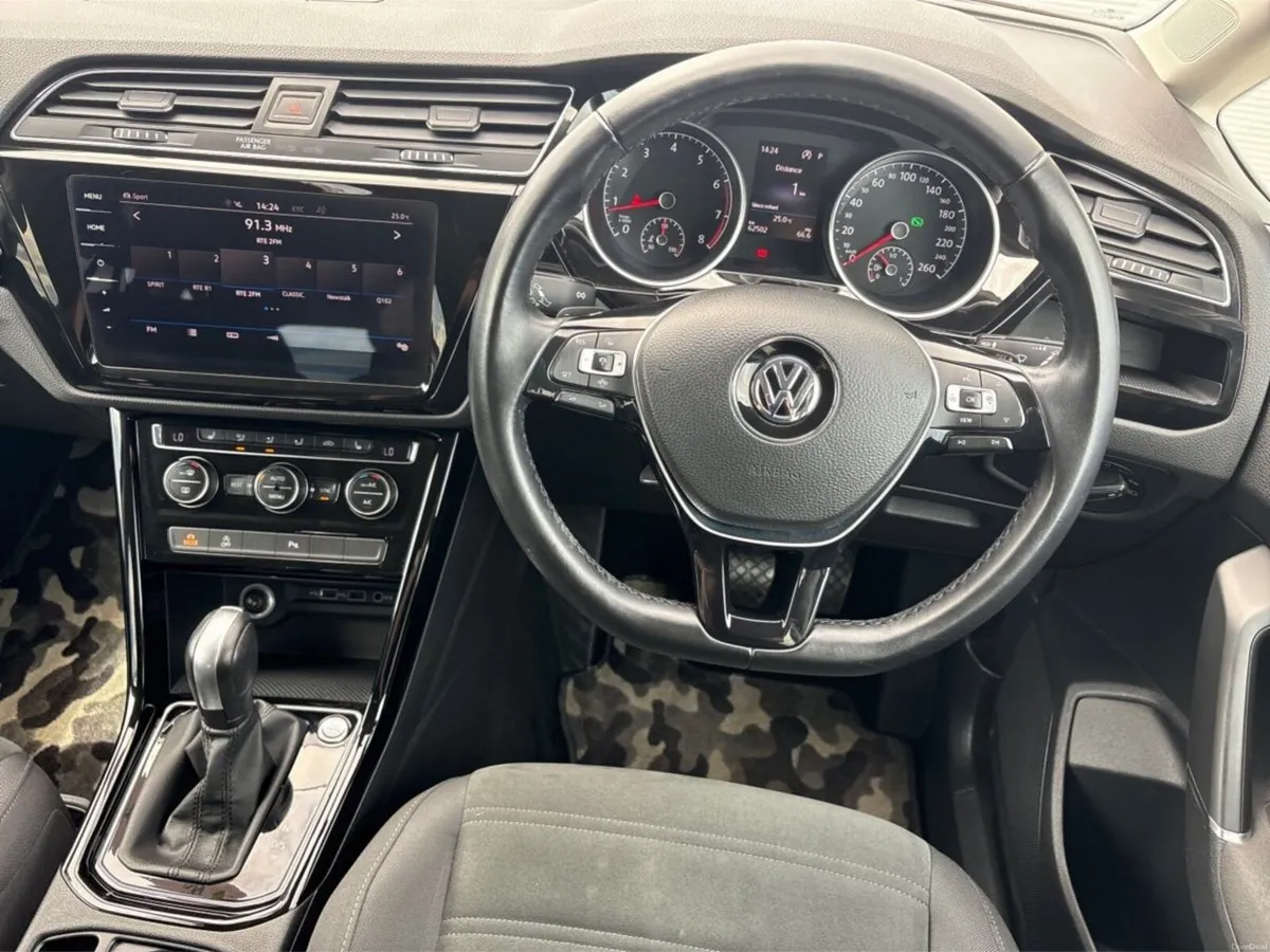 Volkswagen Touran Highline TSI 7 Seater DSG - Image 3
