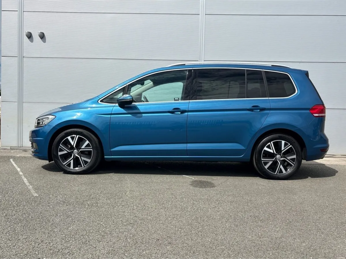 Volkswagen Touran Highline TSI 7 Seater DSG - Image 5