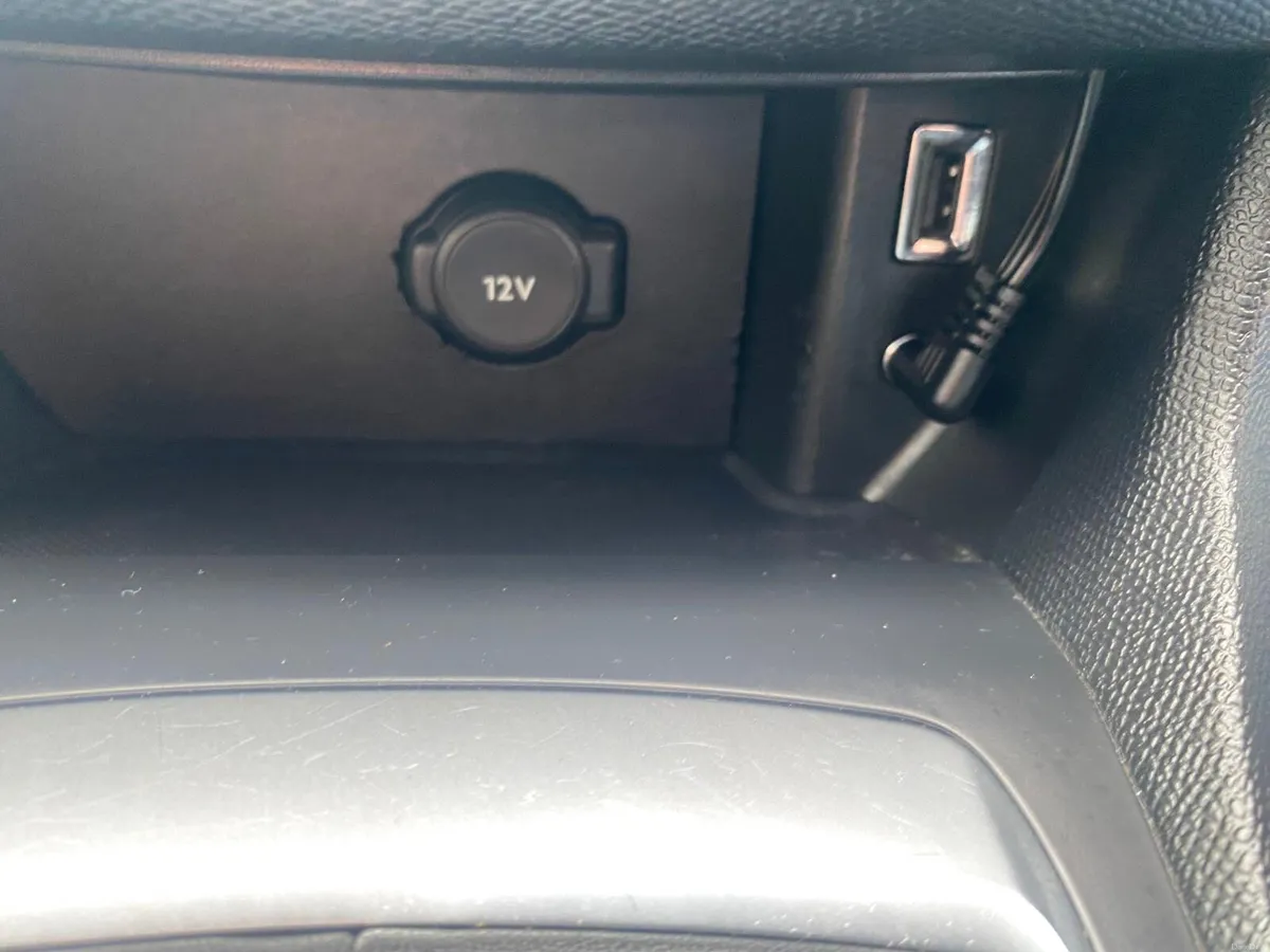 Peugeot 308 2015 - Image 5