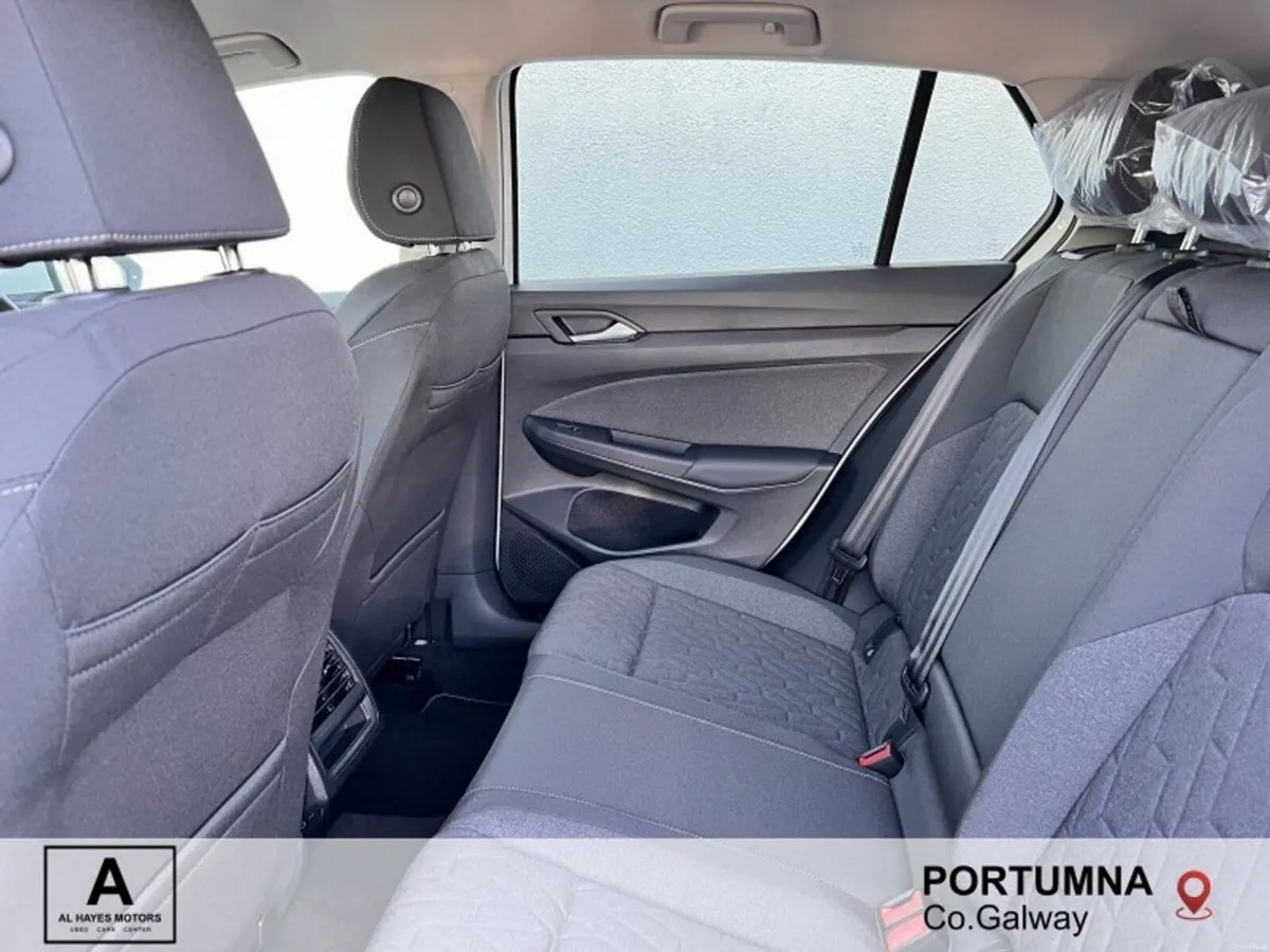 Volkswagen Golf EDITION 75 2.0 TDI 116HP - Image 5