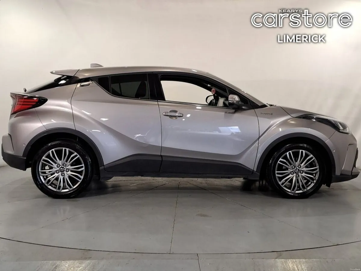 Toyota C-HR 1.8 HYBRID SOL - Image 2