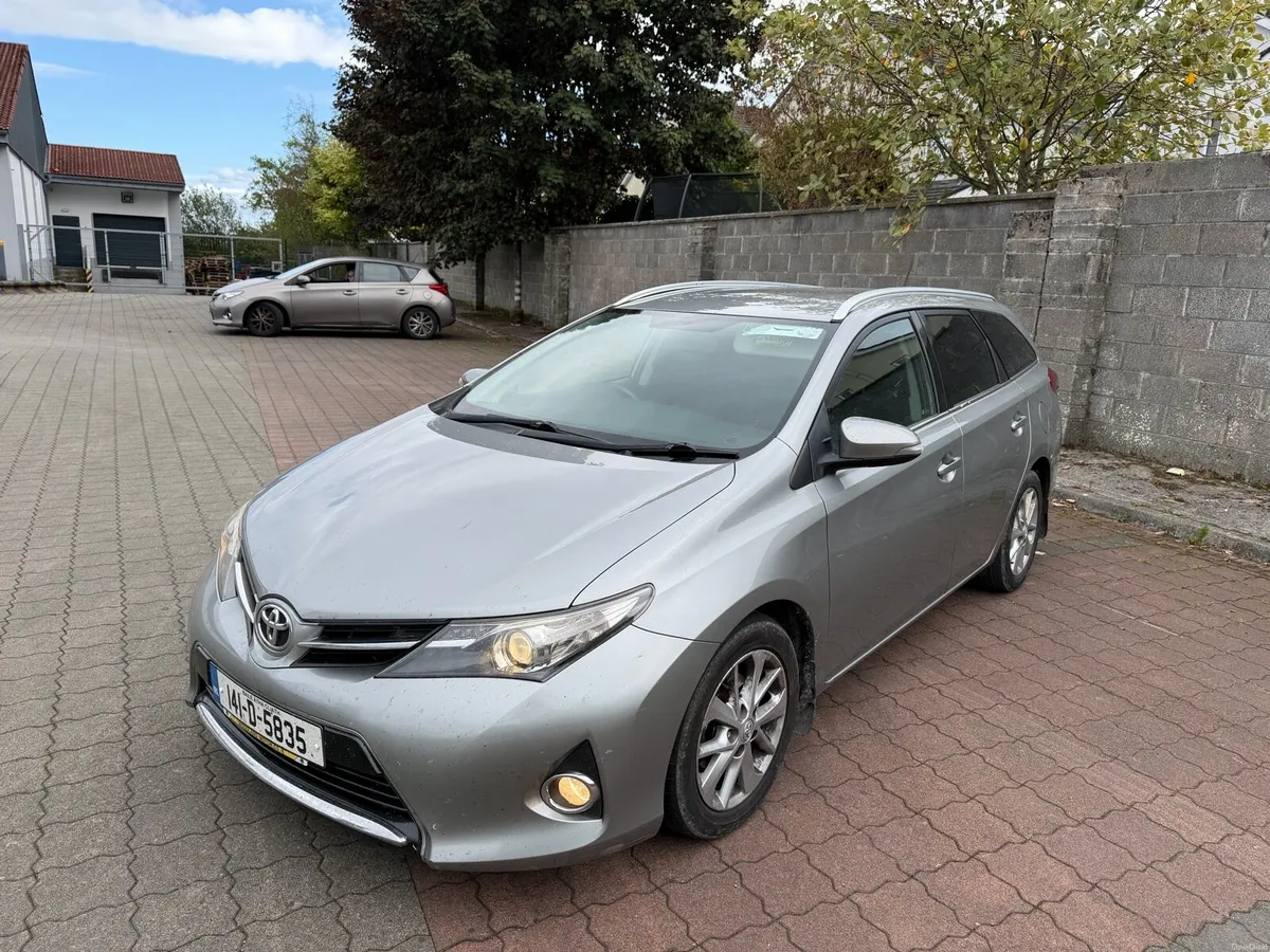 2014 TOYOTA AURIS ESTATE  NEW NCT TODAY - Image 1