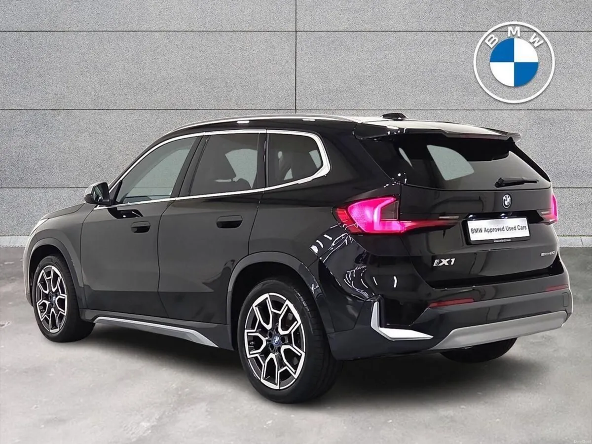 BMW iX1 eDrive20 xLine - Image 2