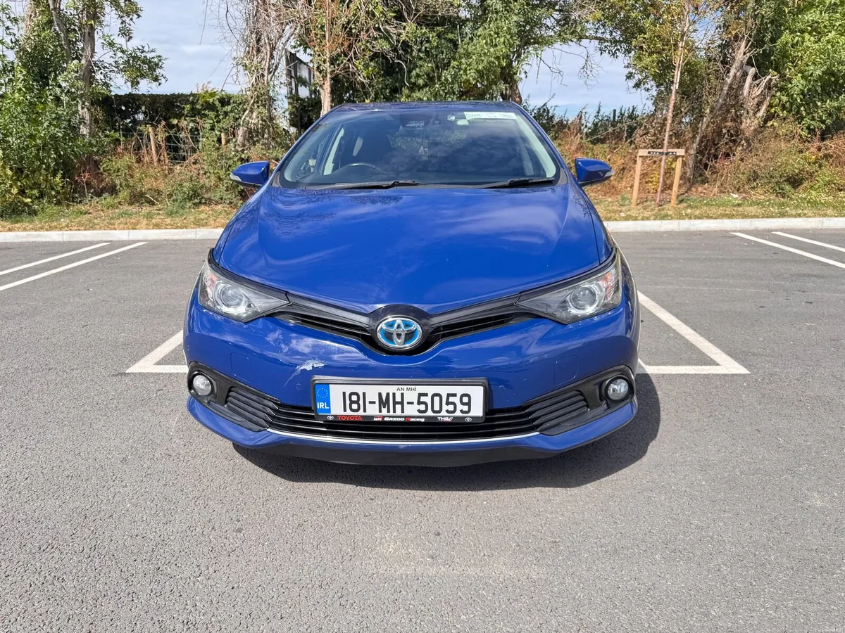 2018 Toyota Auris Hybrid 1.8 Automatic - Image 2