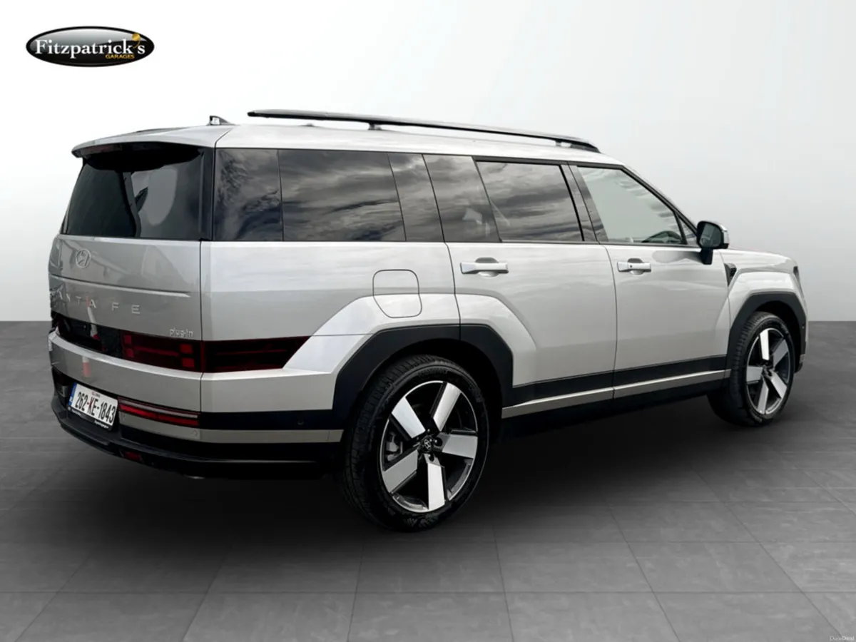 Santa Fe 1.6 Petrol Hybrid PHEV 4WD Premium - 262 - Image 3