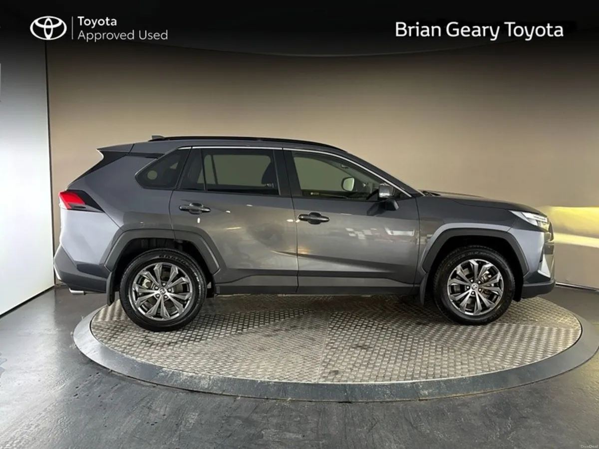 Toyota RAV4 PLATINUM Sunroof - Image 3