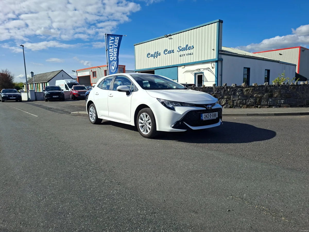 2024 Toyota Corolla 1.8 Hybrid Luna Hatchback - Image 1