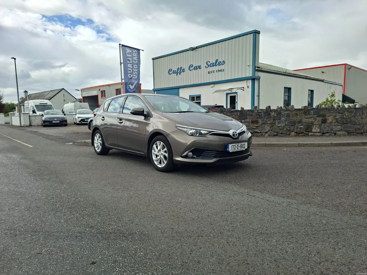 2017 Toyota Auris 1.33 Dual VVT-i 5Dr Aura - Image 1