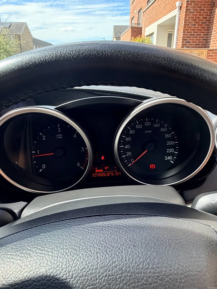 Mazda Mazda3 2010 - Image 2
