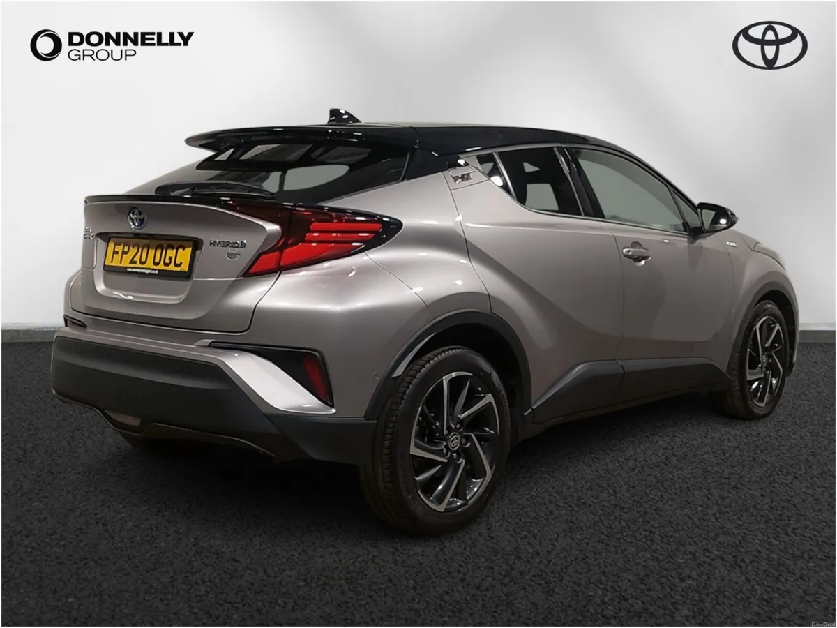 Toyota C-HR C-Hr Hatchback Dynamic - Image 4