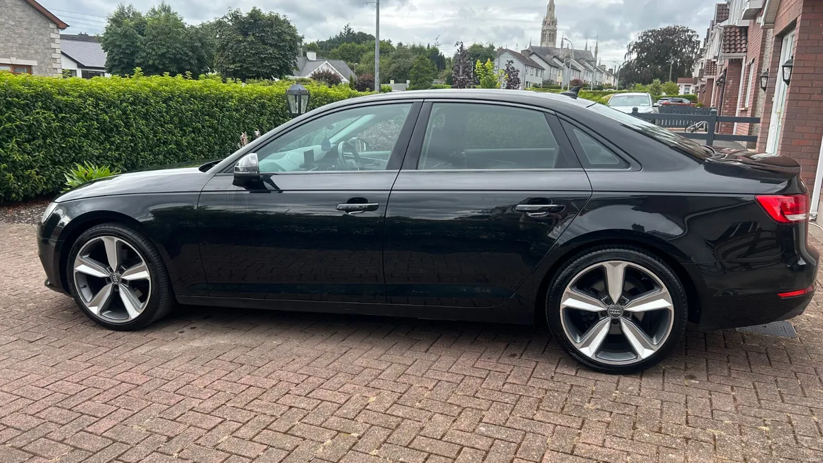 Audi A4  2.0tdi Automatic 2017 (NCTd 05/28) - Image 5
