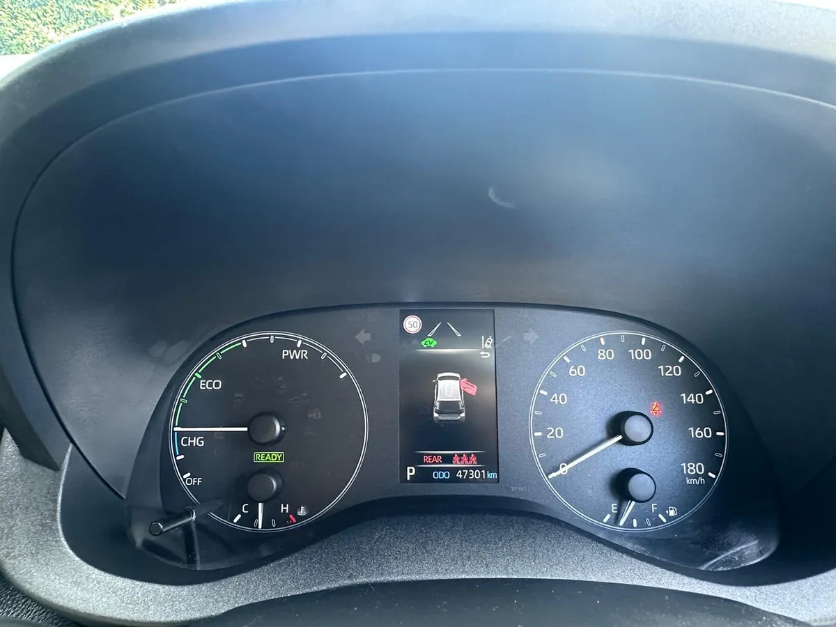 TOYOTA YARIS 2022 1.5 HYBRID AUTOMATIC TOP SPEC - Image 6