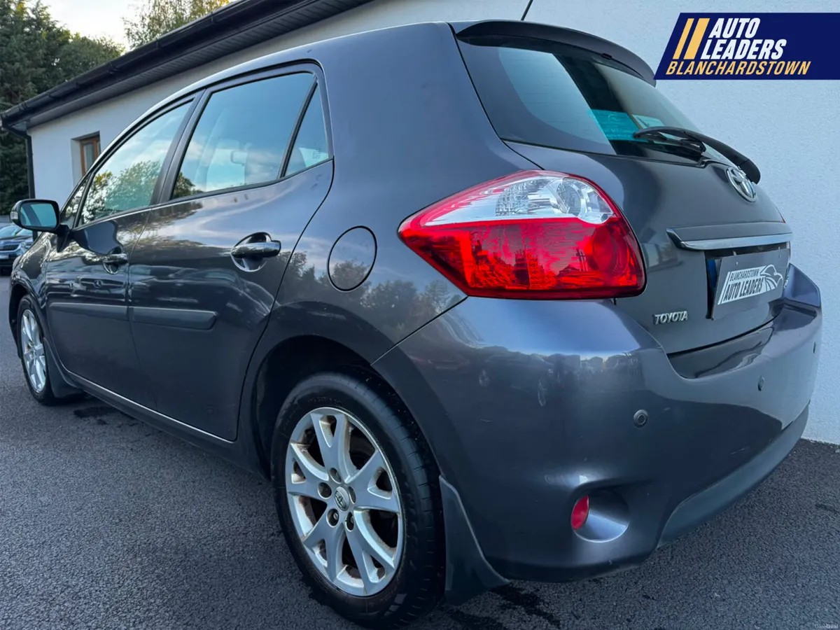 TOYOTA AURIS 1.4 D-4D TR 90 BHP - Image 4