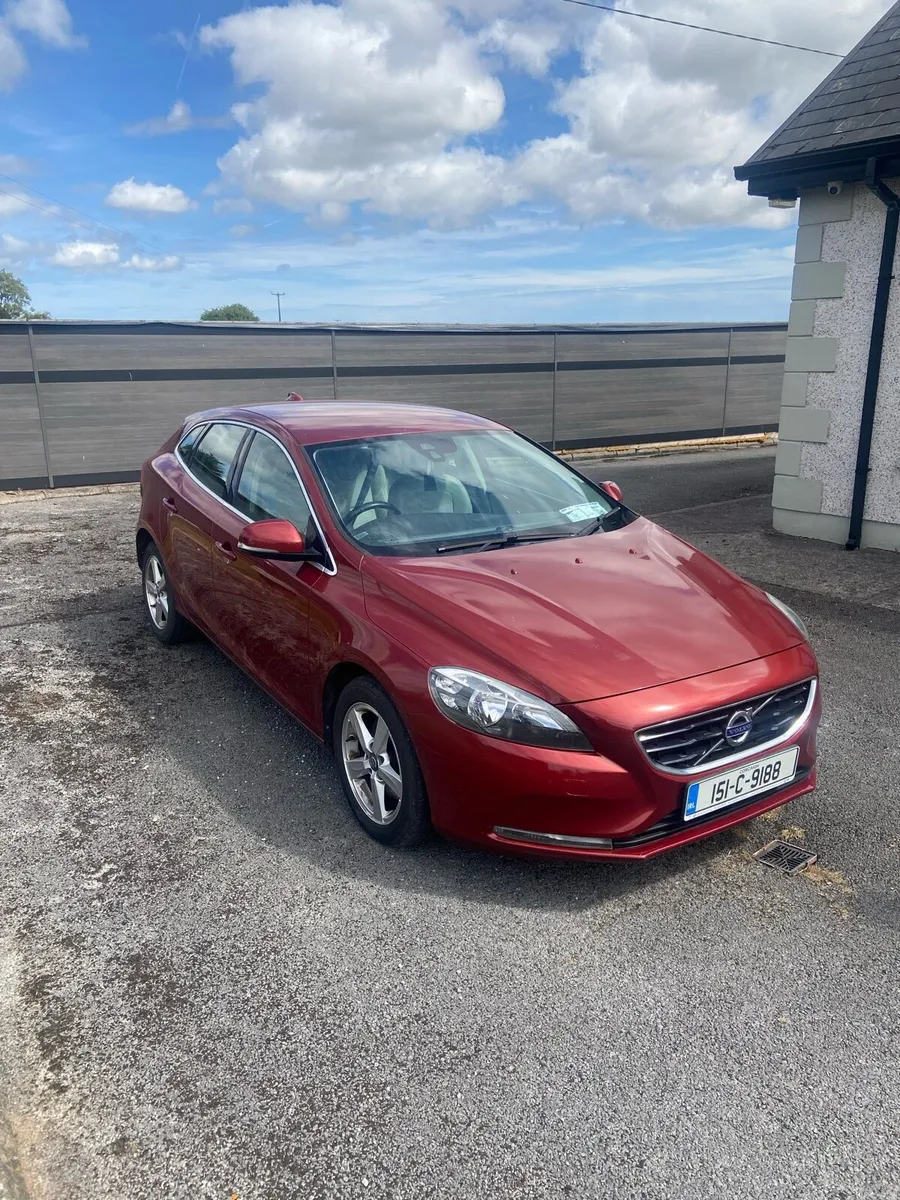 2015 (151) Volvo V40 - Image 1