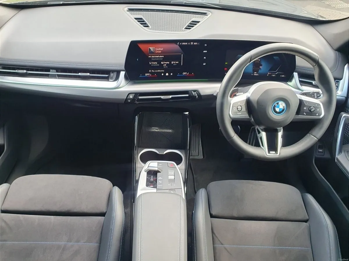 BMW iX1 eDrive20 M Sport - Image 4