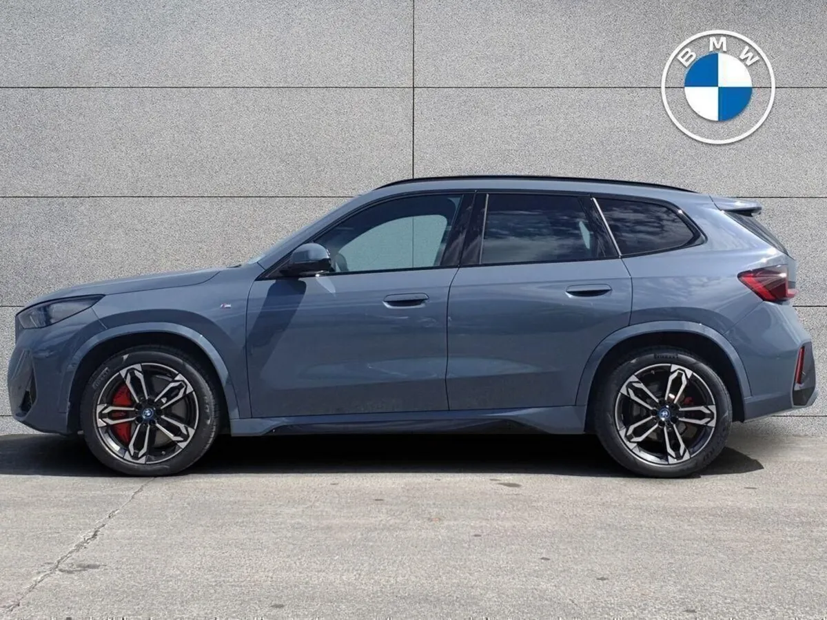 BMW iX1 eDrive20 M Sport - Image 3