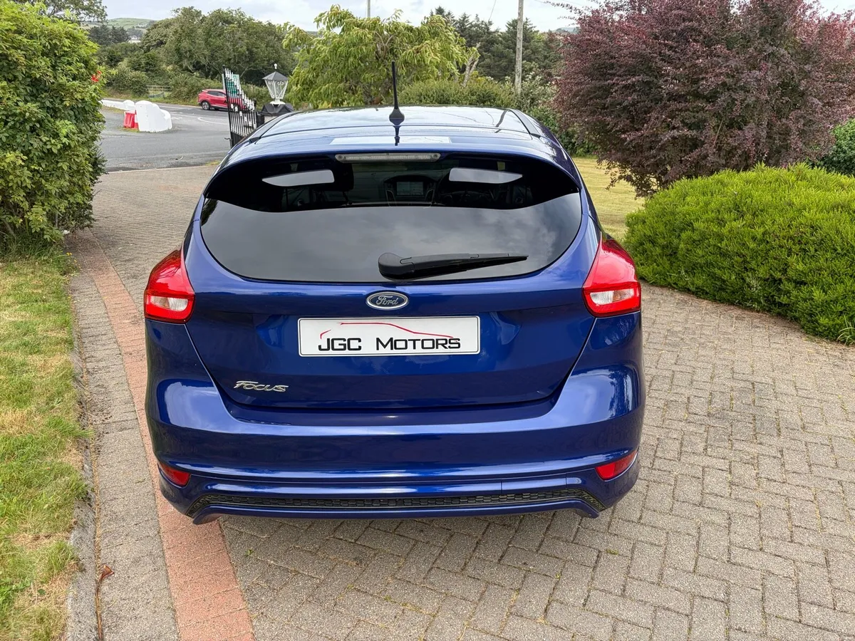2017 FORD FOCUS ST-line - Image 6