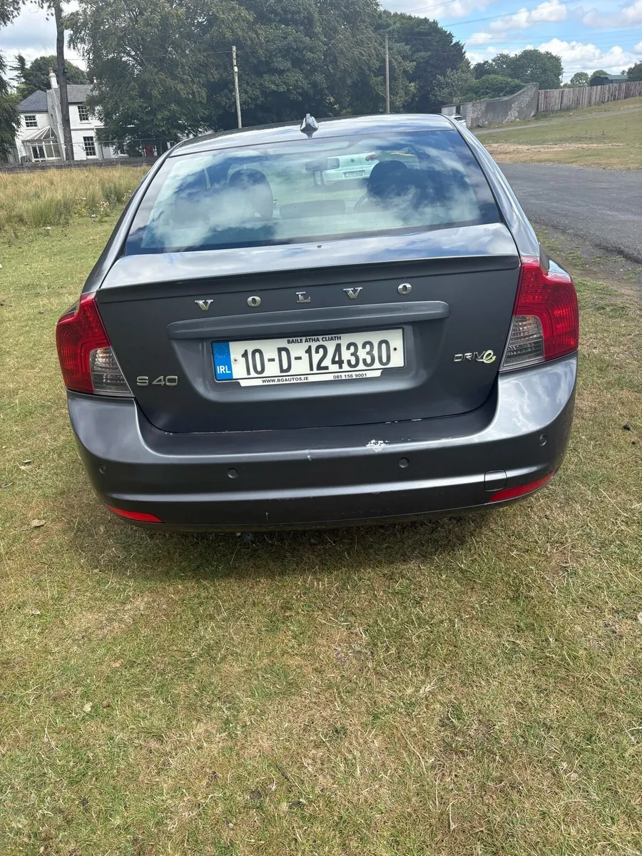 Volvo S40 2010 - Image 3