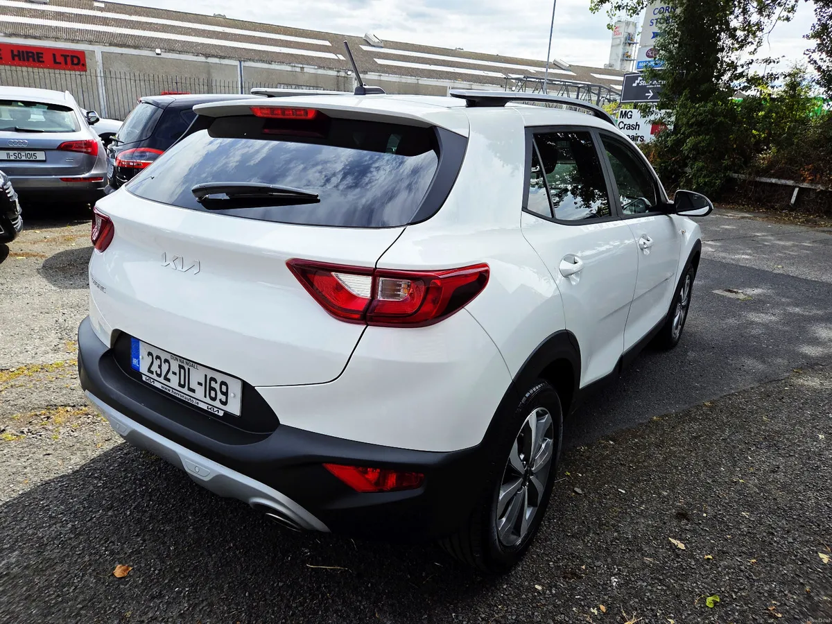 232 KIA STONIC H-Spec Low KM ServHist As New - Image 6