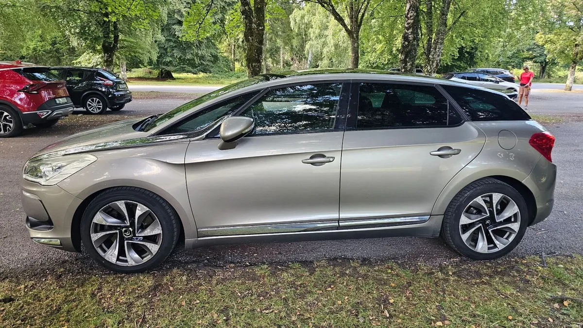 Citroen DS5 NCT TAX low mil - Image 2
