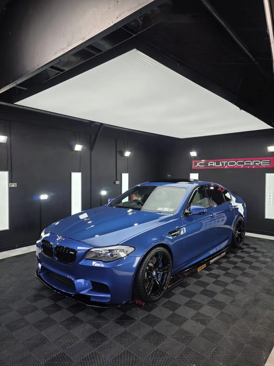 BMW M5 - Image 3