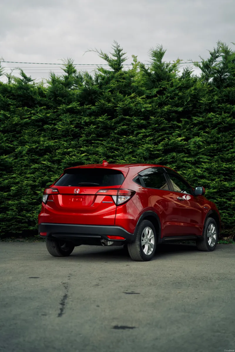 Honda Vezel Hybrid 2018 | Ultra Low Mileage - Image 3