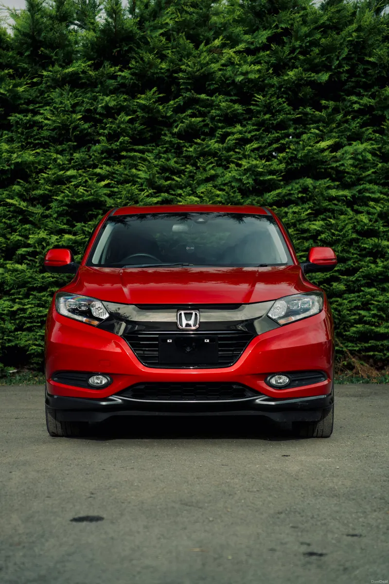 Honda Vezel Hybrid 2018 | Ultra Low Mileage - Image 6