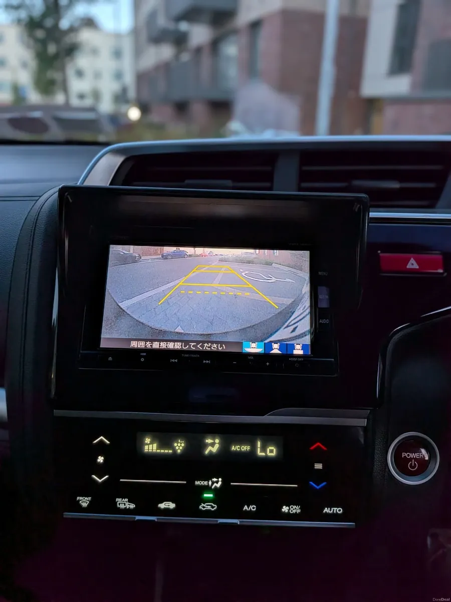2016 Honda Fit, Hybrid, Automatic,  (Leather Pack) - Image 6