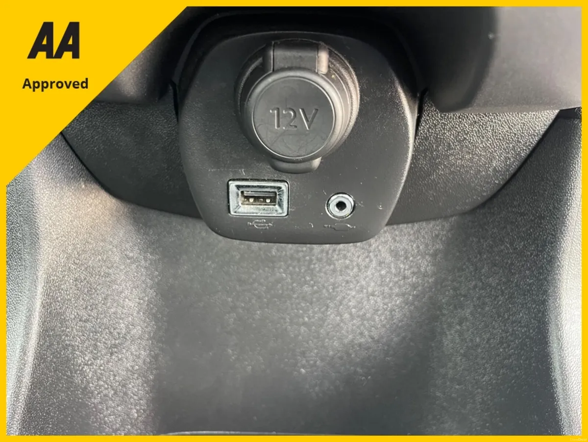 Toyota Aygo X-PLAY VVT-I 1.0cc FREE DELIVERY - Image 5