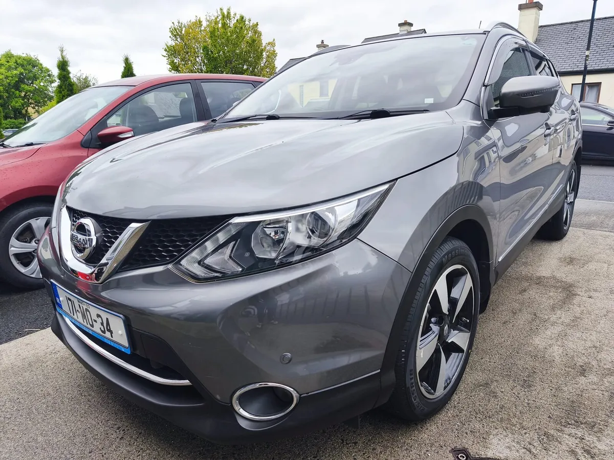 Nissana Qashqai Auto Panoramic roof low milage - Image 2