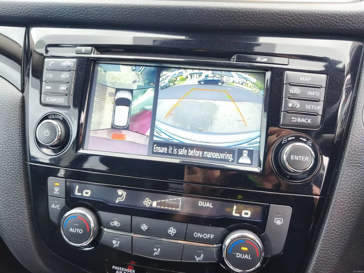 Nissana Qashqai Auto Panoramic roof low milage - Image 4