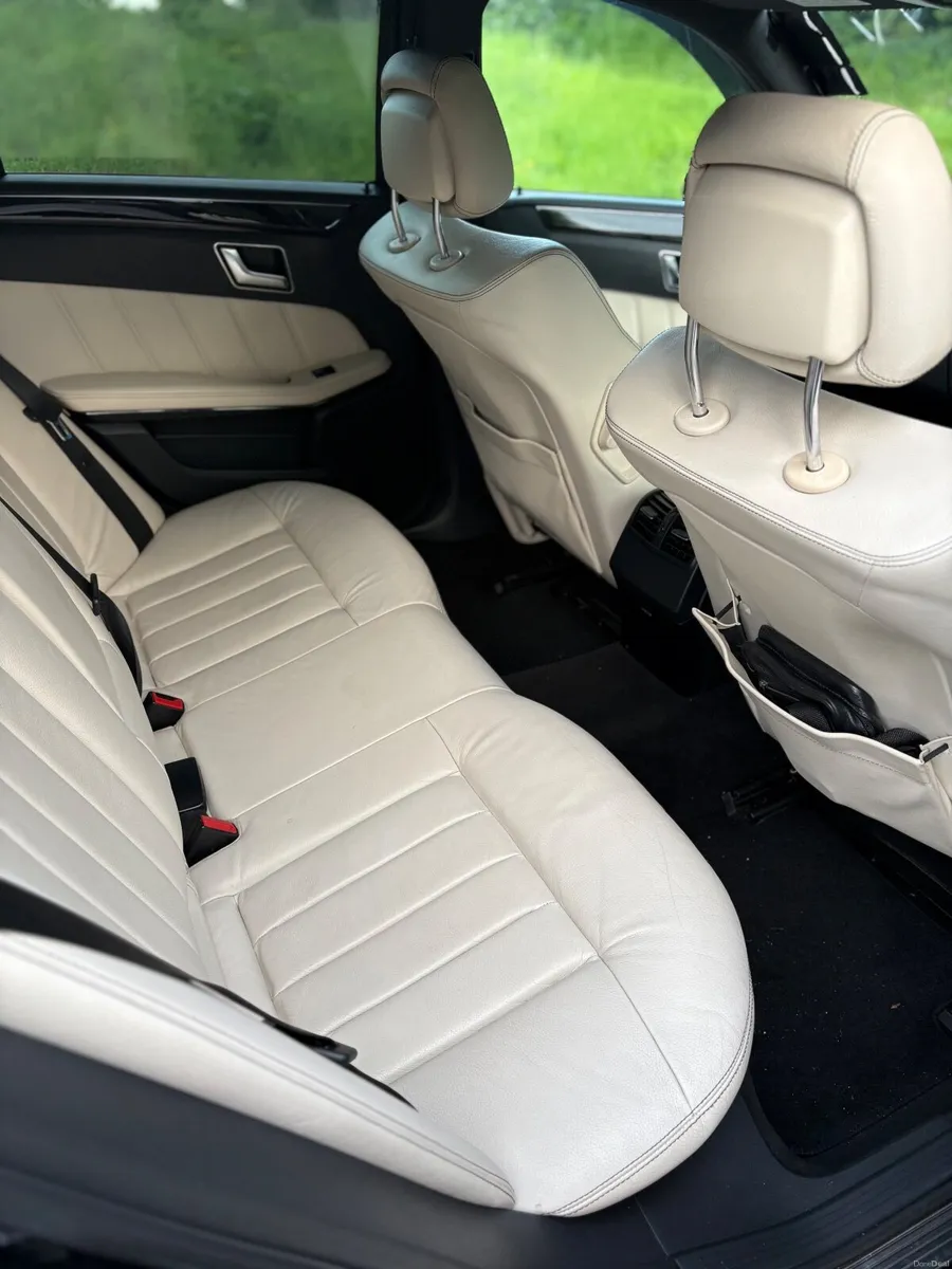 Mercedes-Benz E-Class 2013 - Image 5