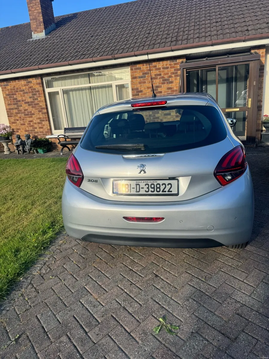181 Peugeot 208 Active 1.2 Petrol - Image 4
