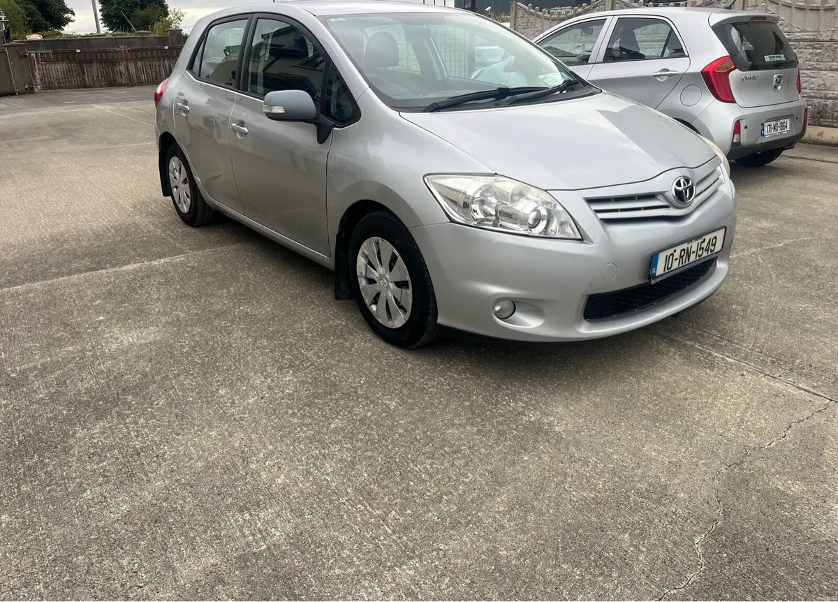 2010 Toyota Auris 1.4 diesel - Image 1