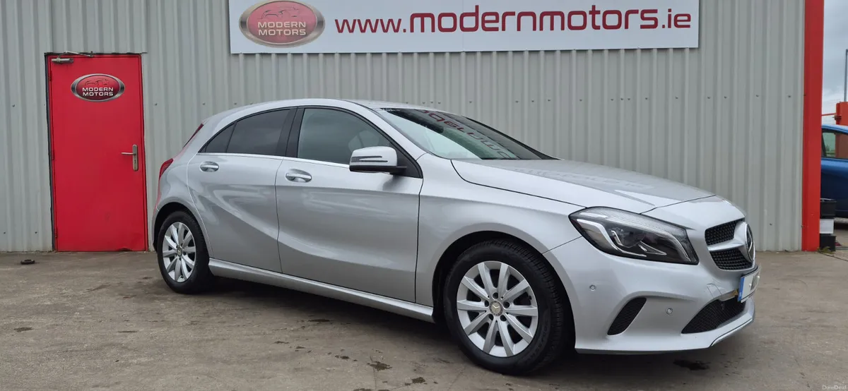 Mercedes A180 automatic exec 1.6 petrol low kms - Image 3