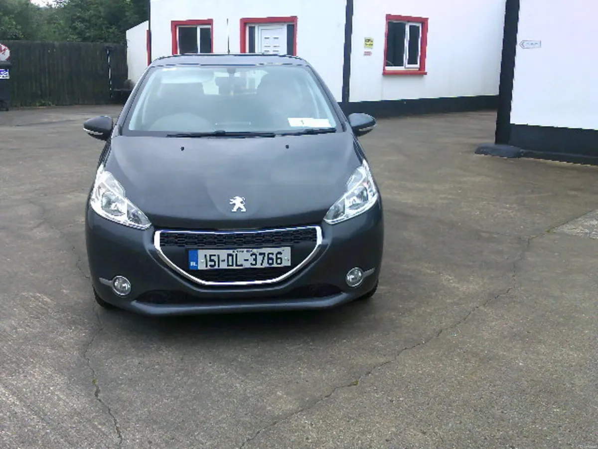 Peugeot 208 2015--AUTOMATIC - Image 2