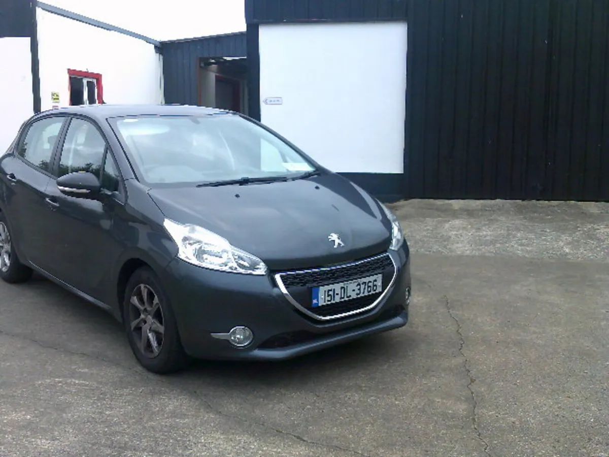 Peugeot 208 2015--AUTOMATIC - Image 1