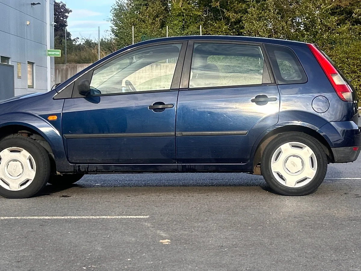 Ford Fiesta 2004 - Image 5