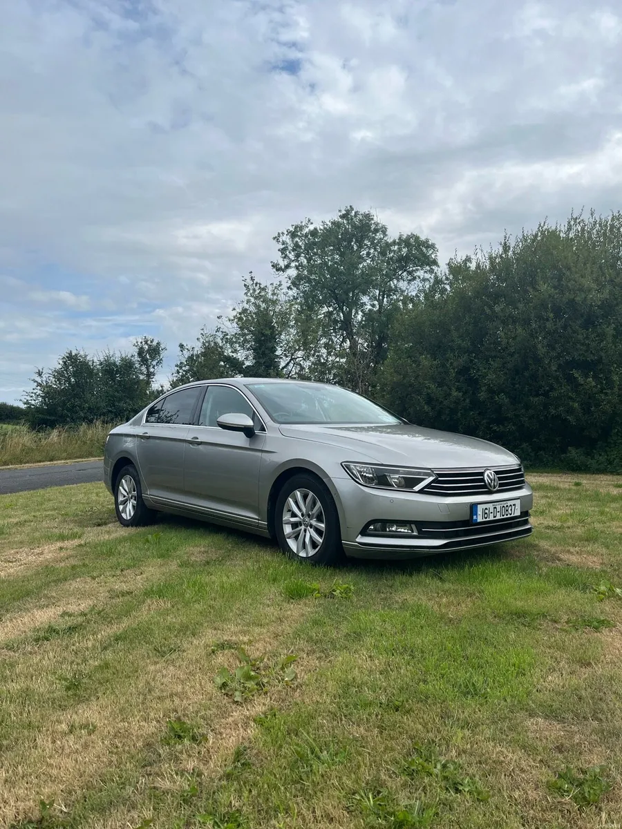 B8 Volkswagen Passat - Image 2
