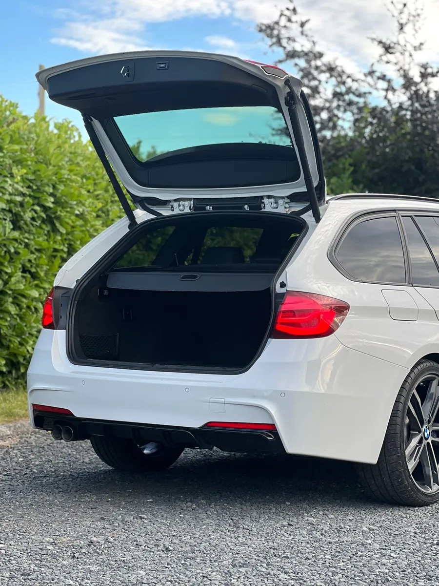 BMW 320D M Sport F31 Shadow Edition - Image 4