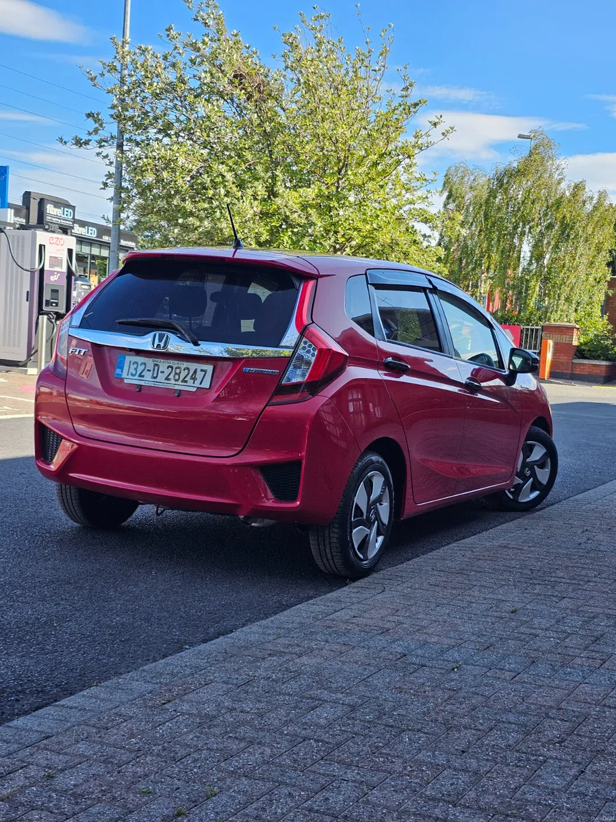 Honda Fit 2013 Automatic - Image 2
