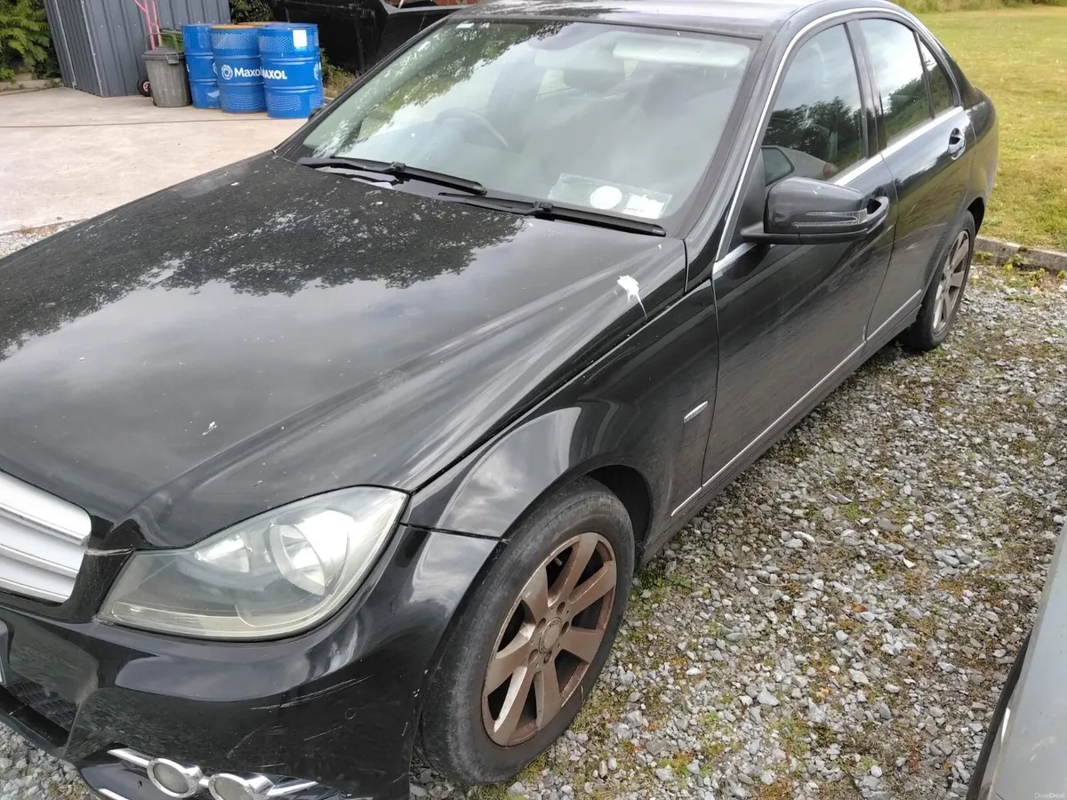 Mercedes-Benz C-Class 2012 - Image 3