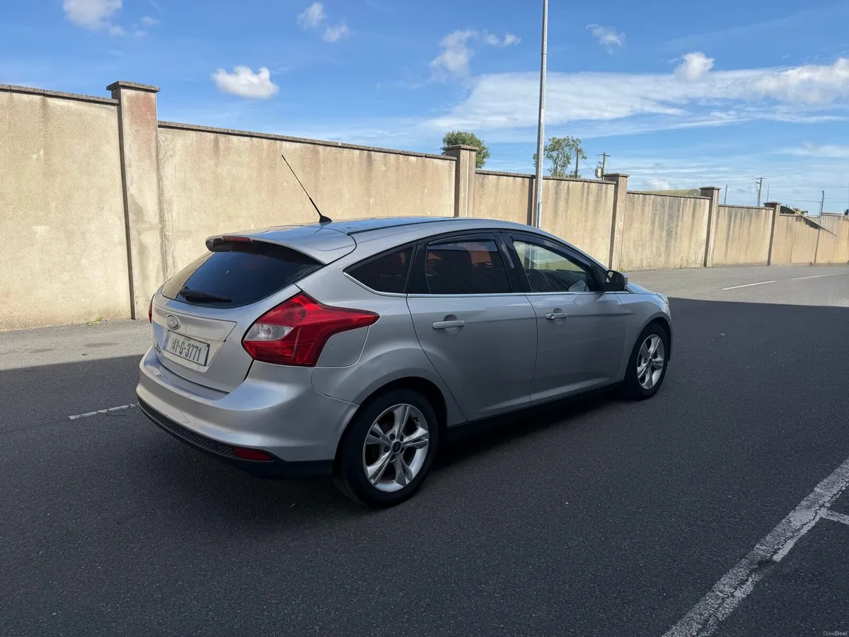 Ford Focus 1,6TDCI ZETEC 113BHP - Image 3