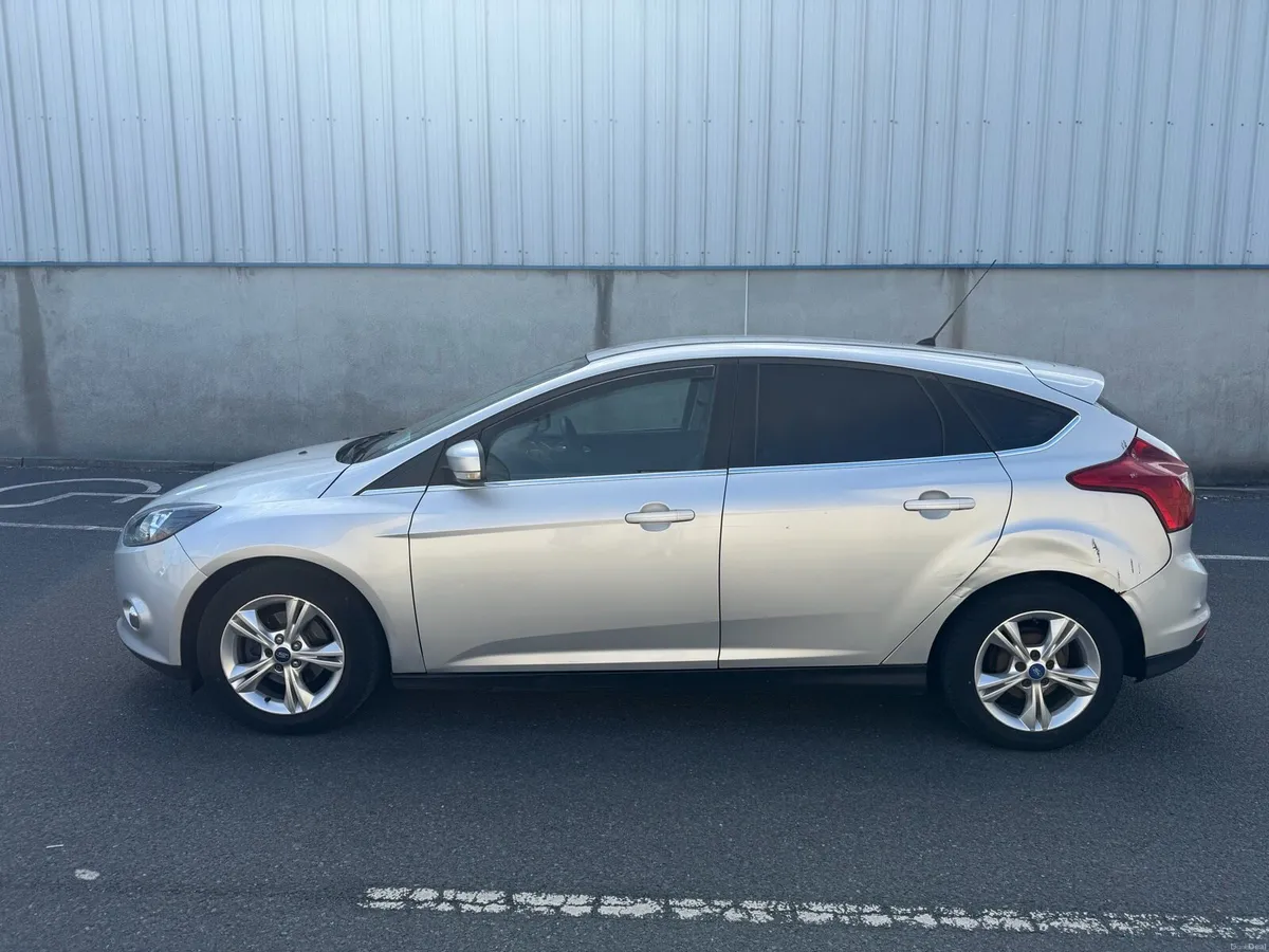 Ford Focus 1,6TDCI ZETEC 113BHP - Image 5