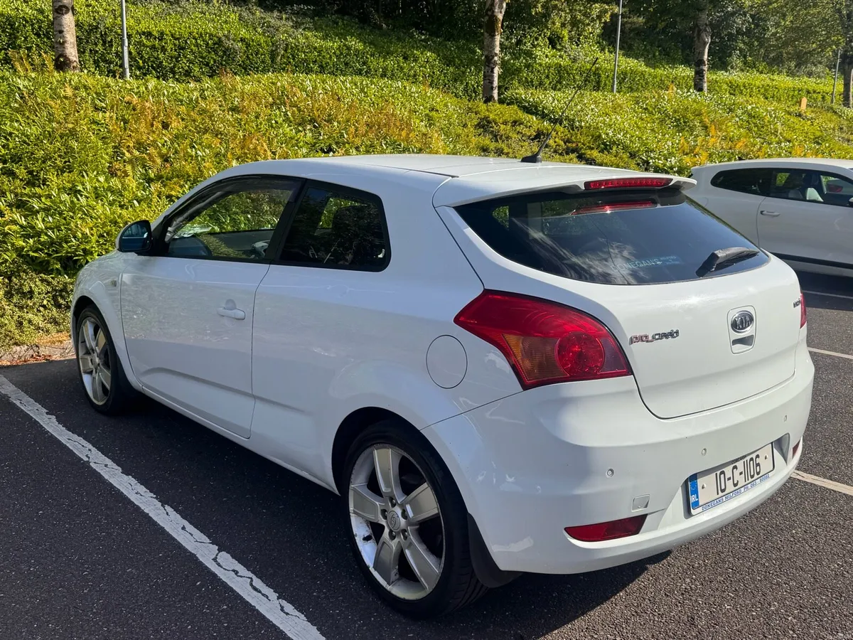 Kia ProCeed, 2.0 Diesel. Very Low Miles. Mint cond - Image 3