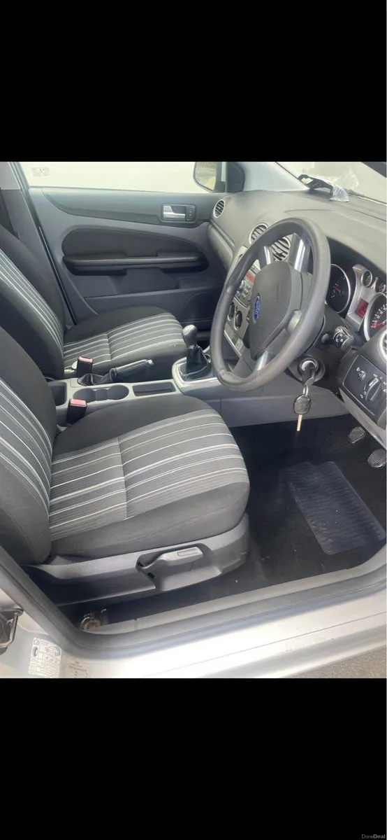2010 FORD FOCUS 98k Miles - Image 5