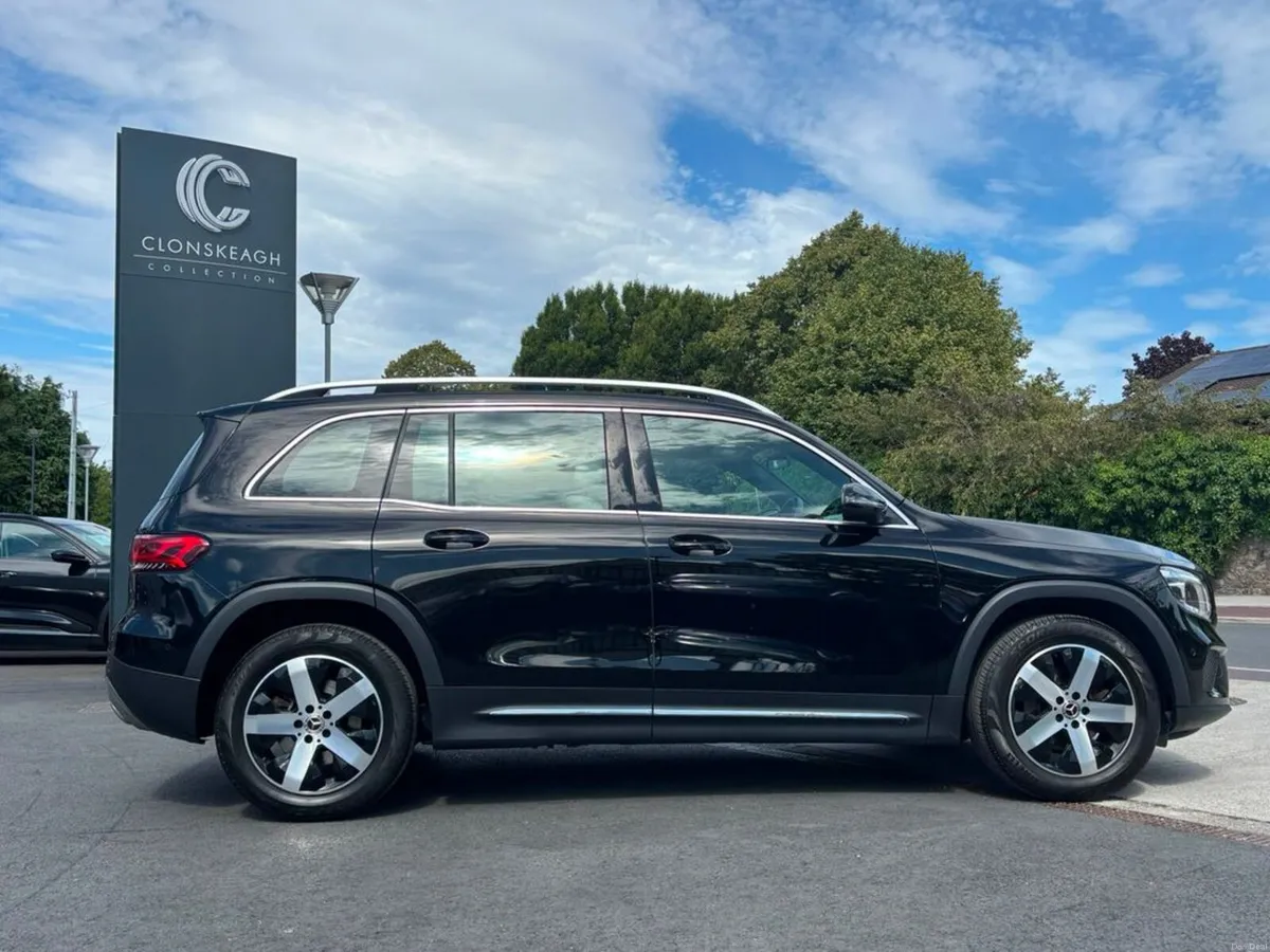 Mercedes-Benz GLB 180 7SEATER - Image 2