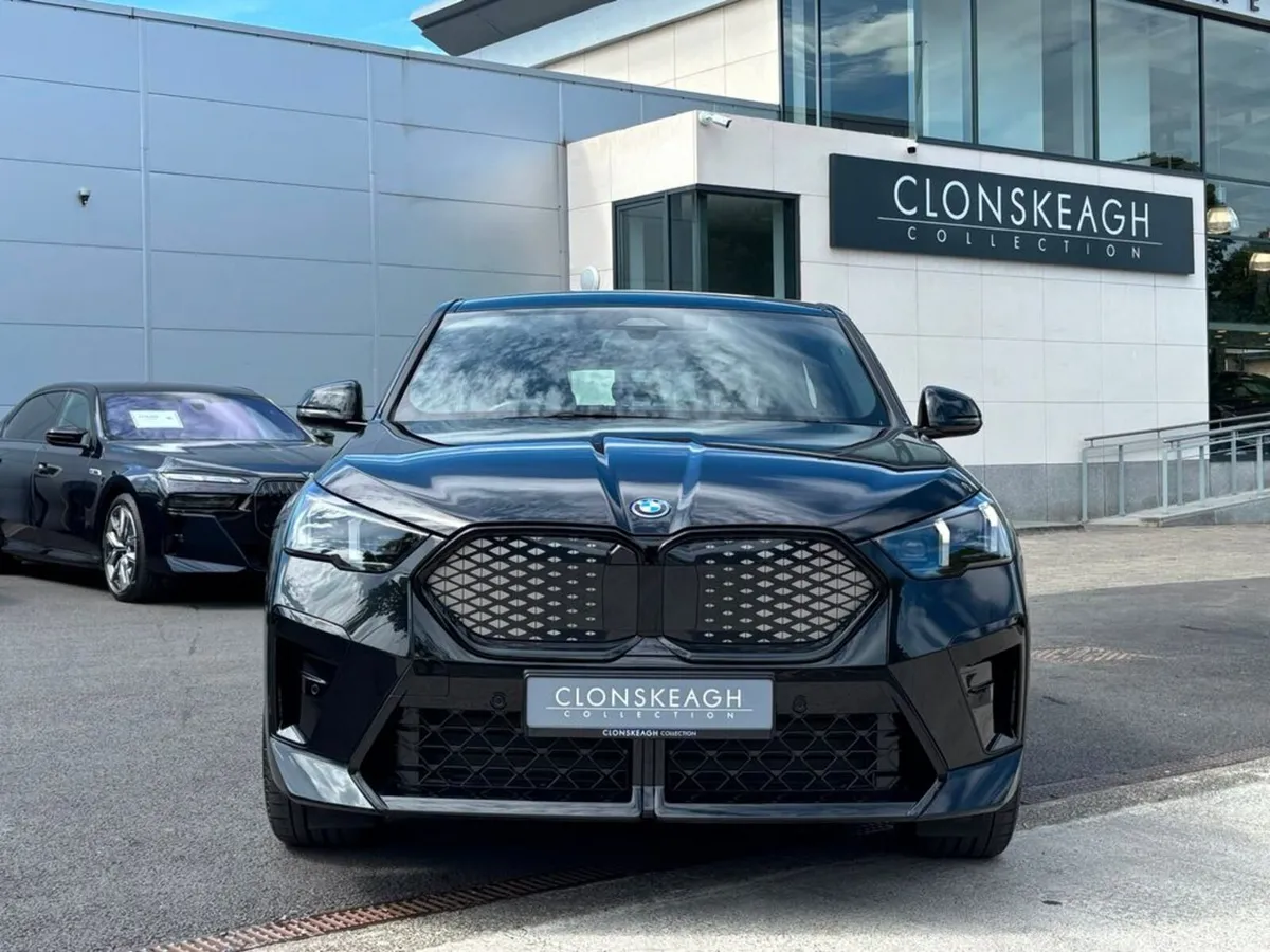 BMW iX2 EDRIVE20 M SPORT - Image 3